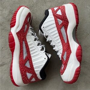 Air Jordan 11 Retro Low IE “Gym Red”